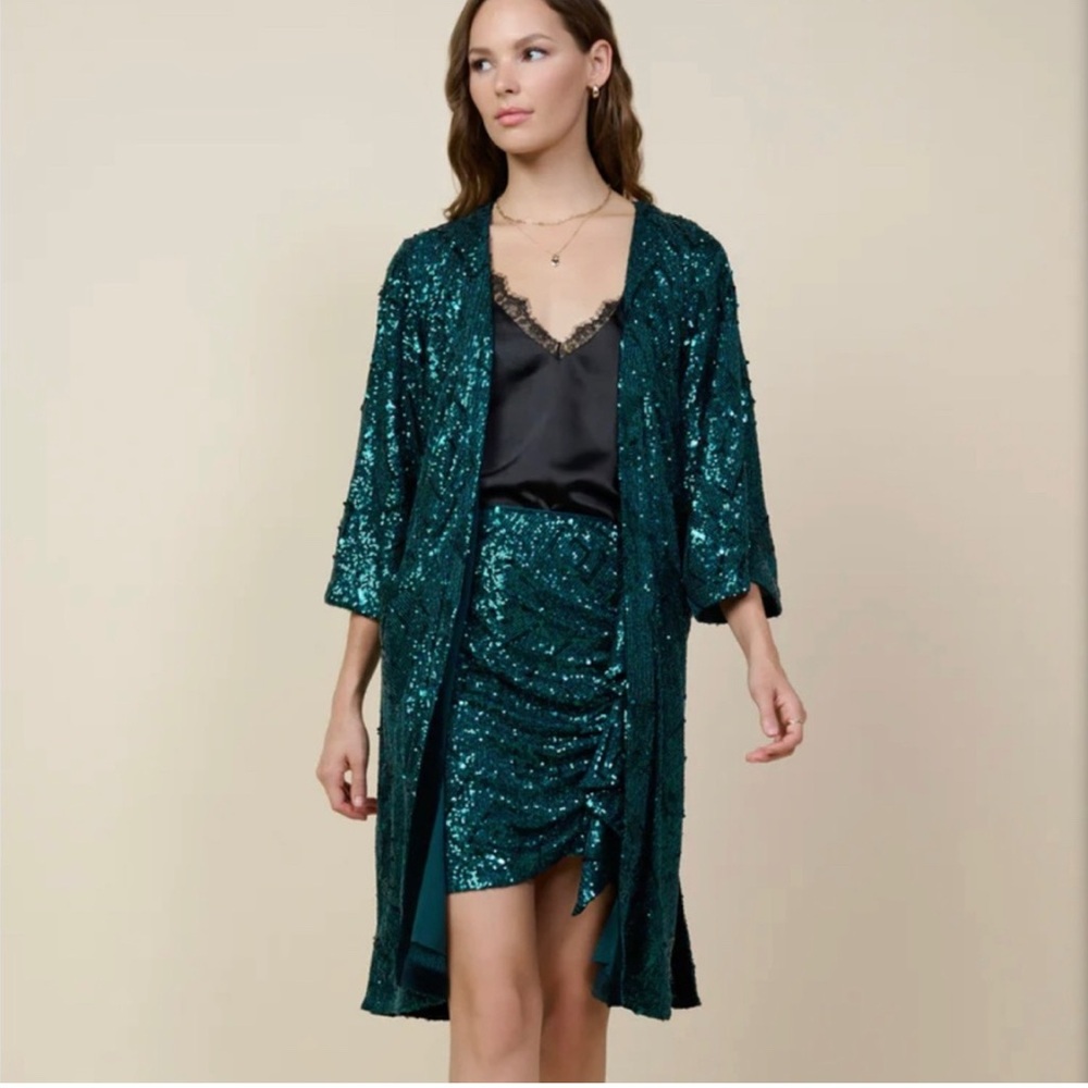 Skies Are Blue Sequin Midi Kimono Style Duster- Hunter Green Size XS/S